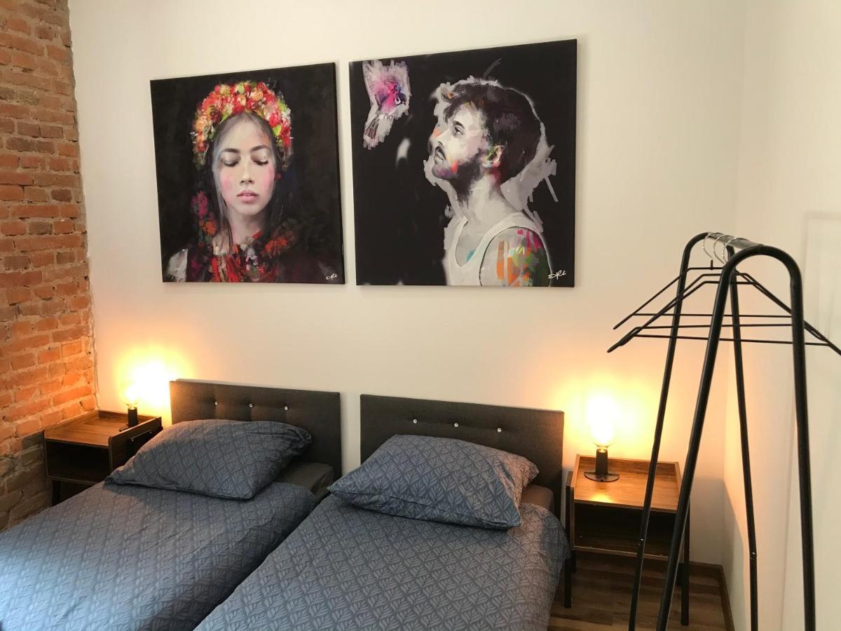 Topolove Rooms & Apartments Cracovia Esterno foto