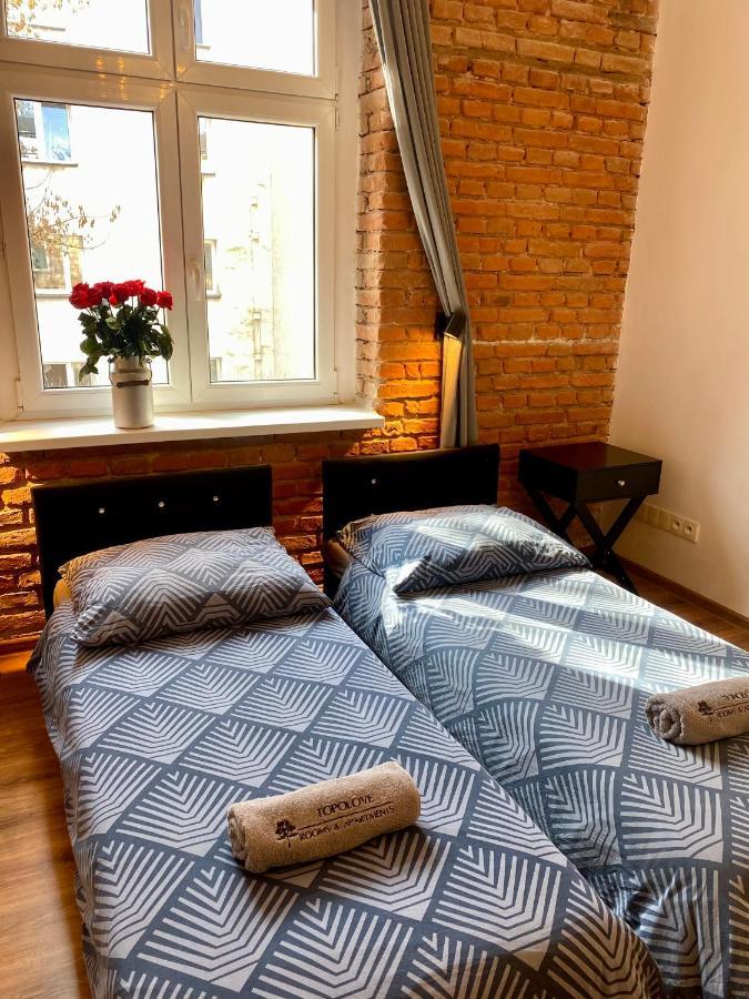 Topolove Rooms & Apartments Cracovia Esterno foto