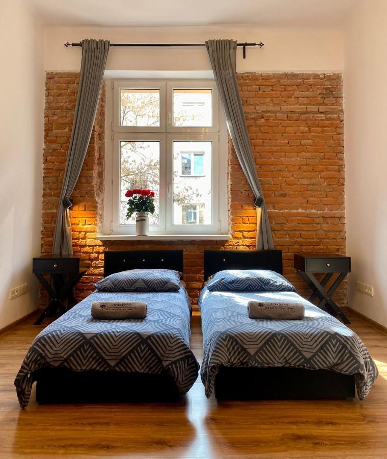 Topolove Rooms & Apartments Cracovia Esterno foto