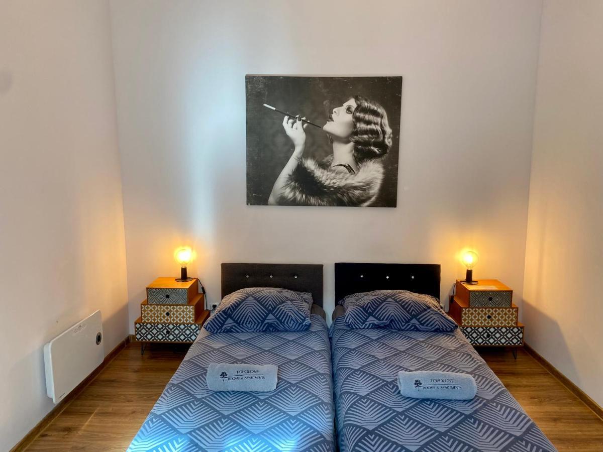 Topolove Rooms & Apartments Cracovia Esterno foto