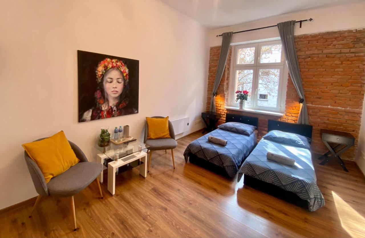 Topolove Rooms & Apartments Cracovia Esterno foto
