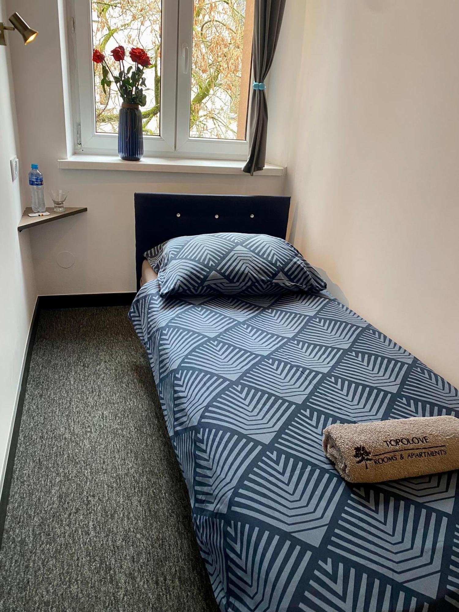 Topolove Rooms & Apartments Cracovia Esterno foto
